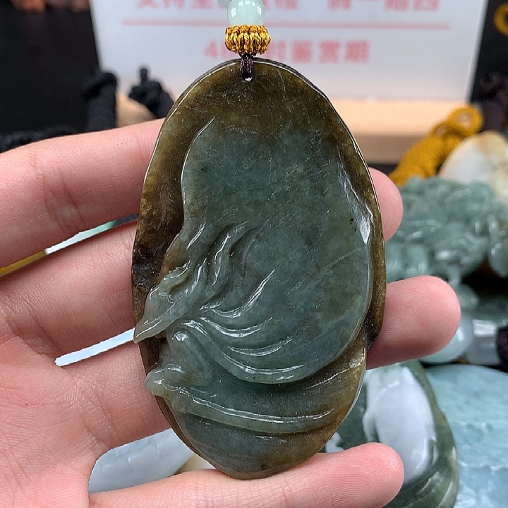 翡翠未镶嵌颈饰天然保真a货