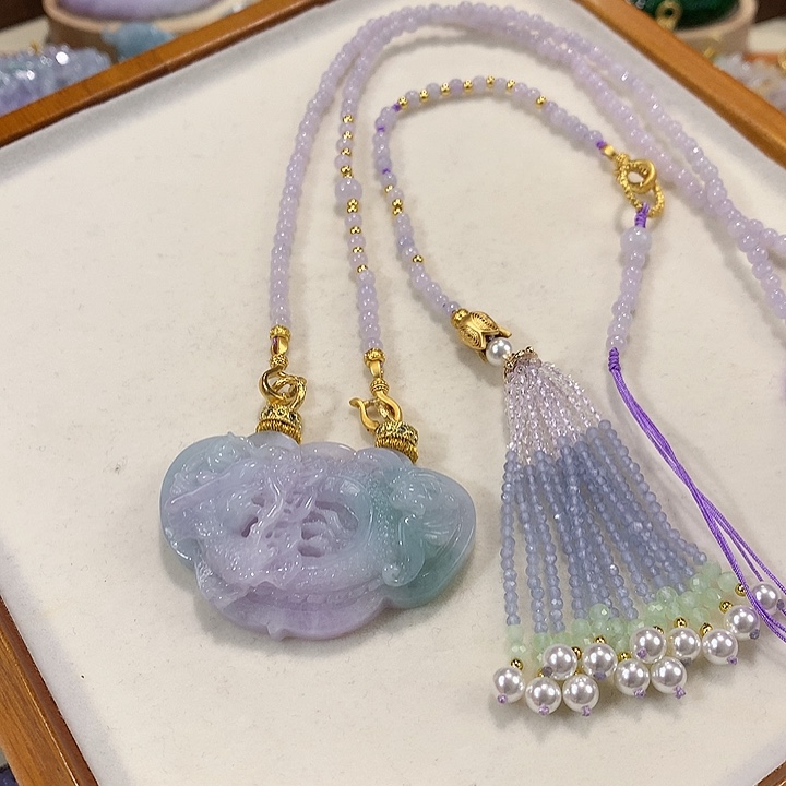 翡翠未镶嵌颈饰翡翠吊坠