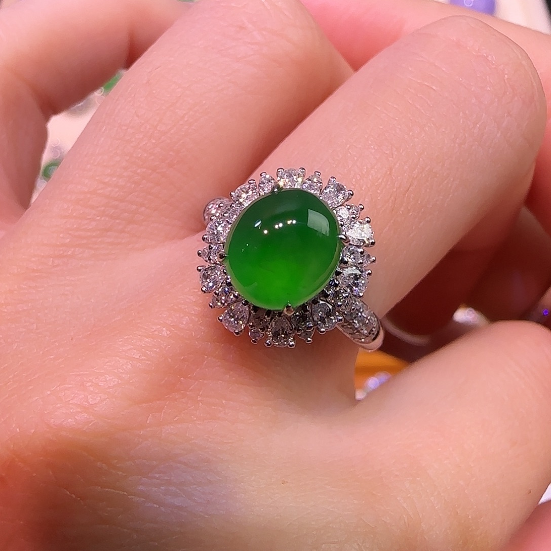 翡翠18K金镶嵌戒指