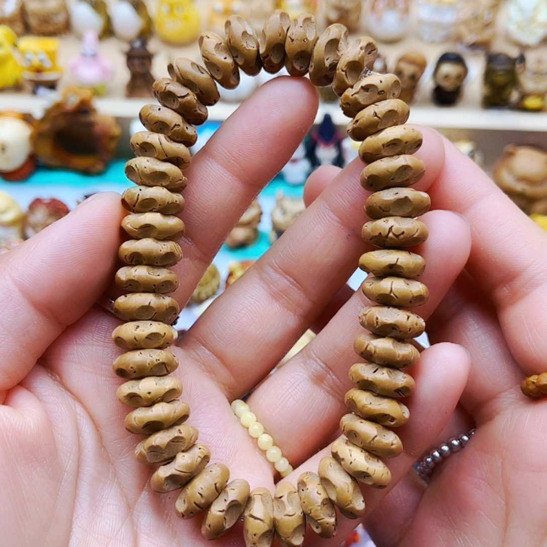 桃核手串手工雕刻配饰