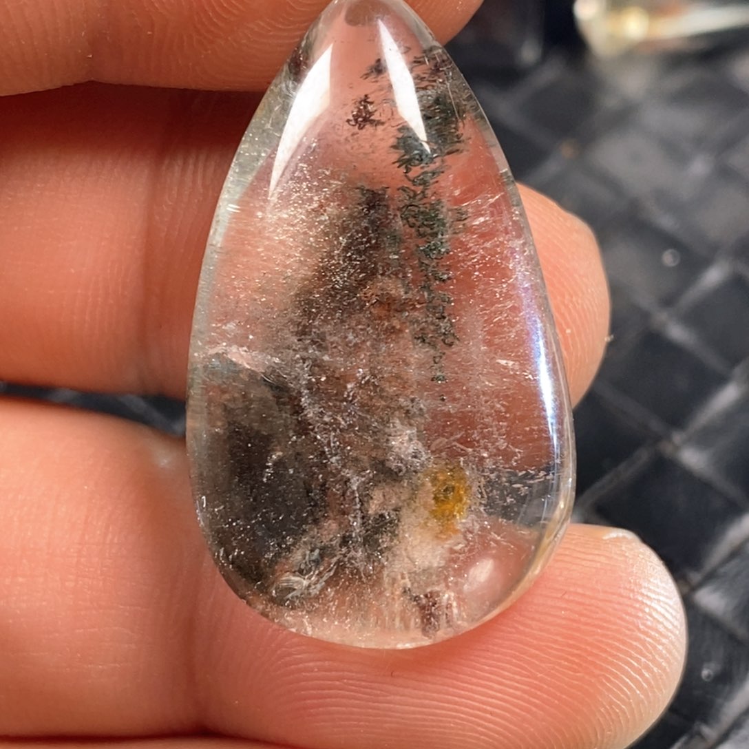 未镶嵌颈饰水晶水晶