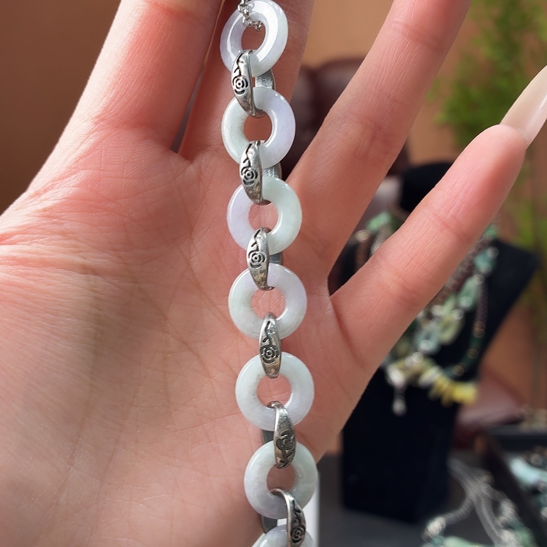 翡翠未镶嵌耳饰手串