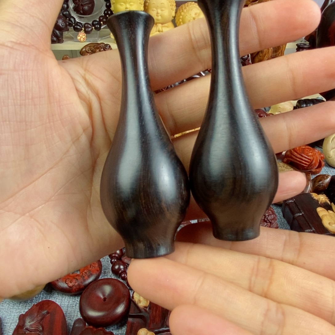 木紫光檀花瓶一对