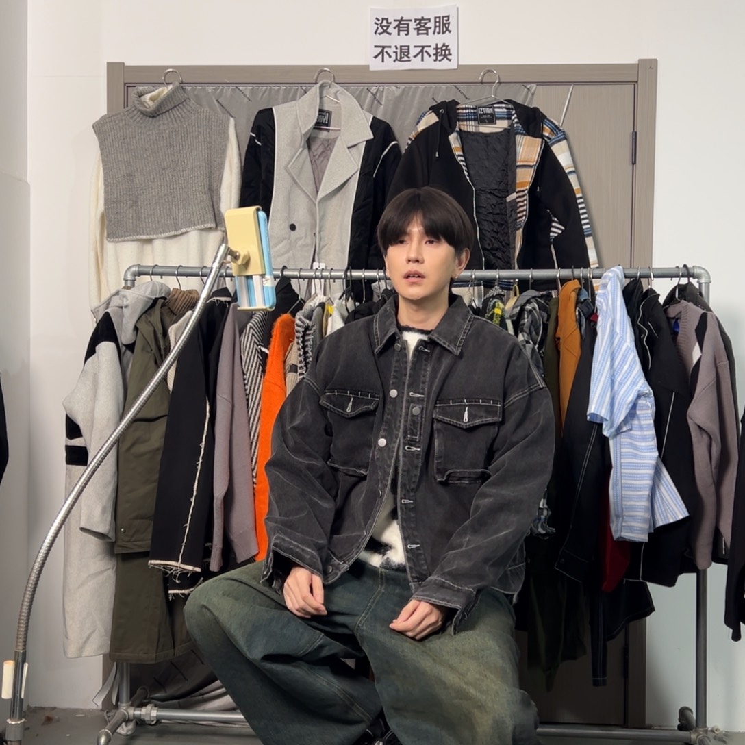 潮流时尚重工黑灰色牛仔夹克m码