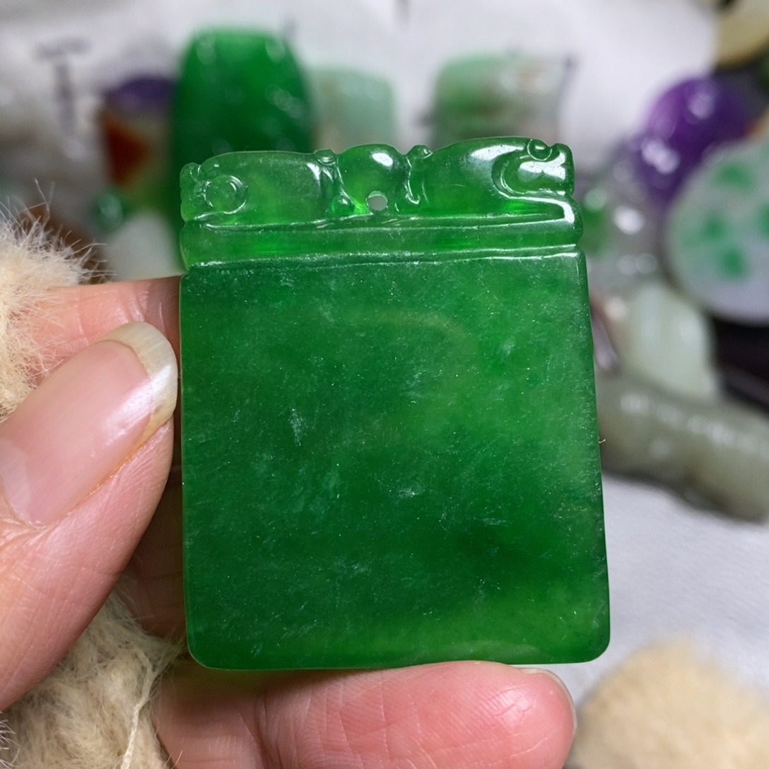 和田玉（糖玉）未镶嵌颈饰