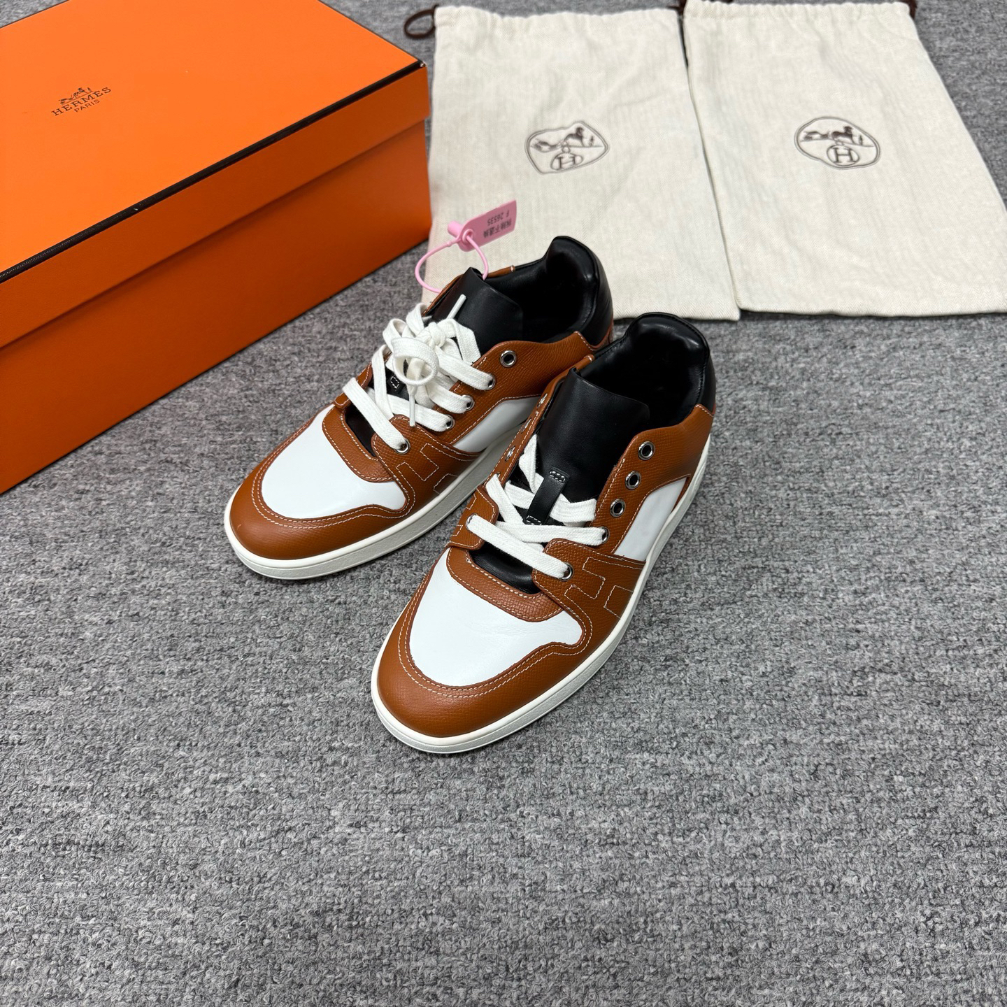 99新 AMIPARIS 爱马仕 休闲鞋 36 码