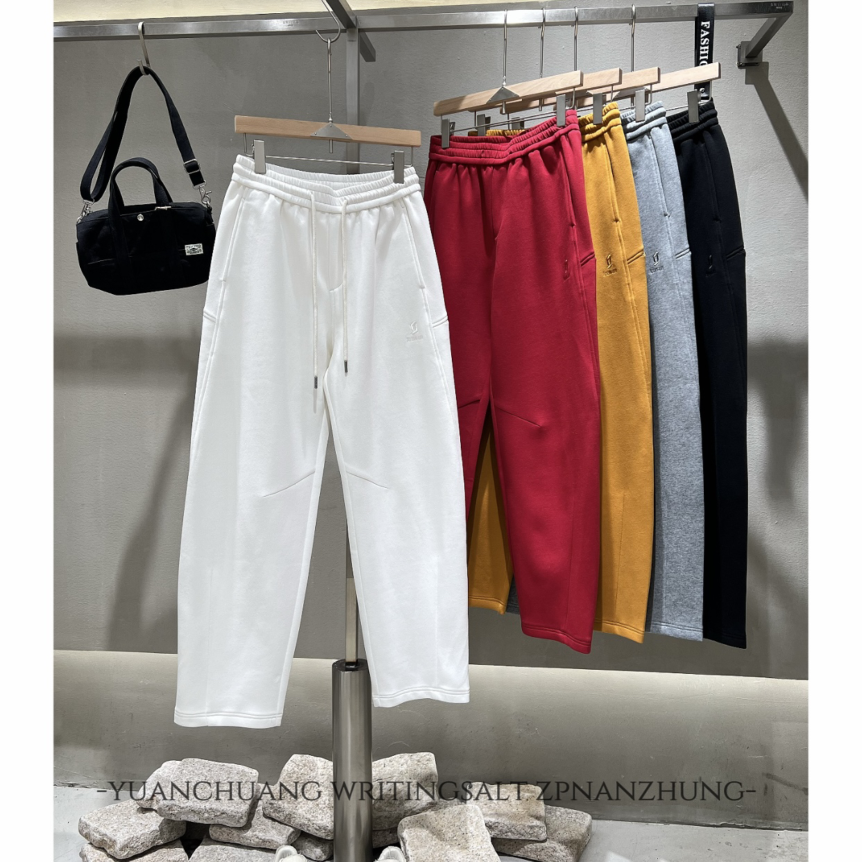 新款时尚百搭休闲香蕉裤运动直筒休闲裤9061
