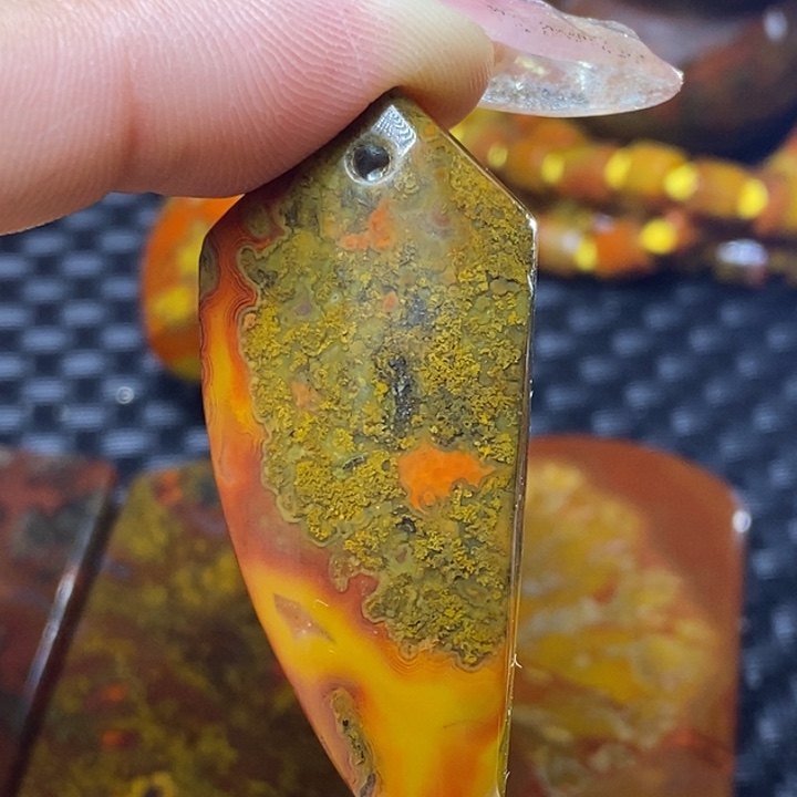 玛瑙/玉髓颈饰未镶嵌