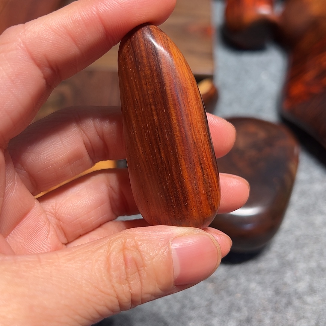 八***后交趾黄檀（大红酸枝）