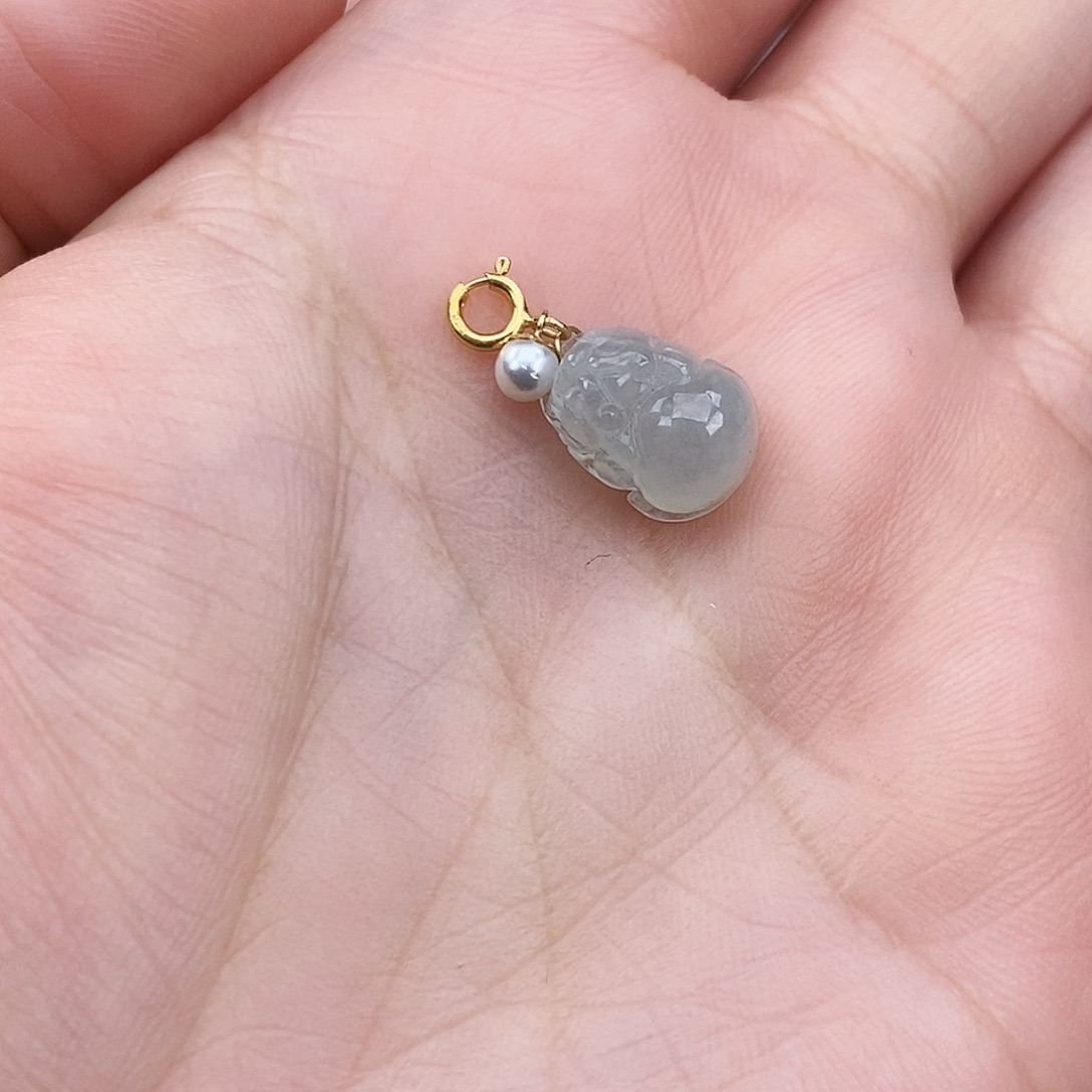 翡翠颈饰18K金镶嵌貔貅