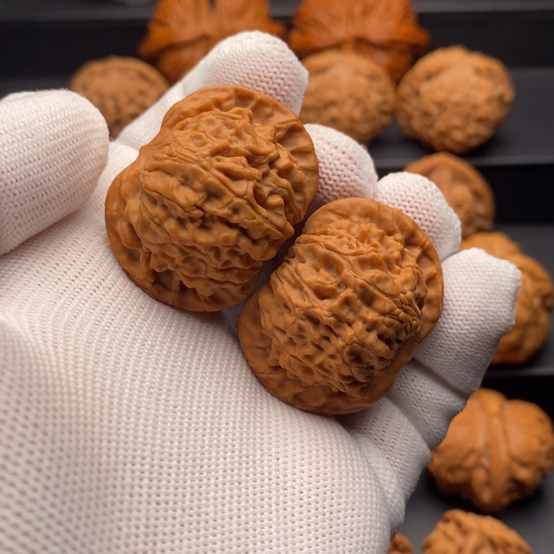 文玩核桃把件38尺野生全品核王