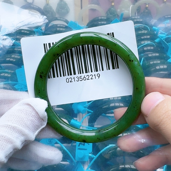 和田玉（碧玉）手镯未镶嵌58