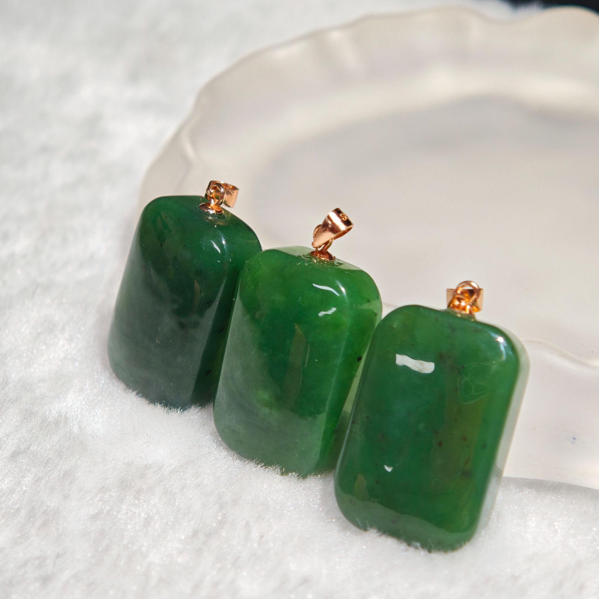 和田玉 百搭时尚碧玉无事牌吊坠 多样性发其一 H870