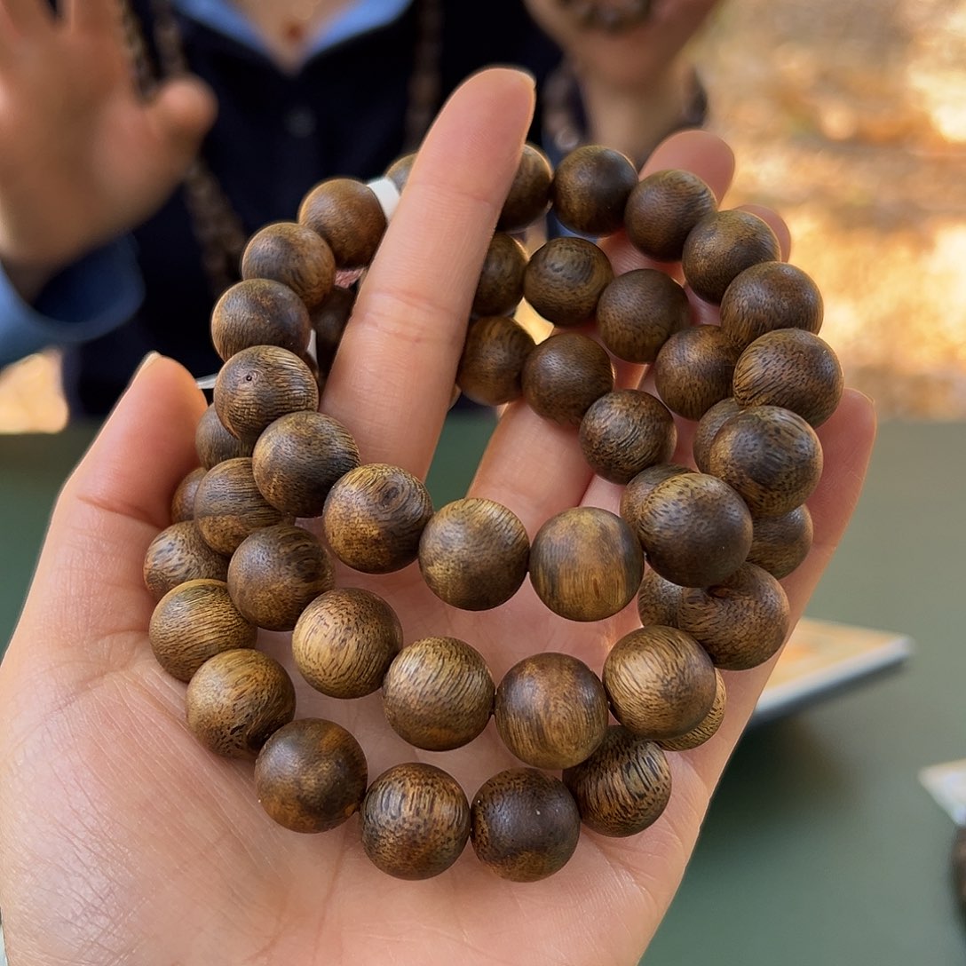 沉香手串乌身13克1.3多样性发一条