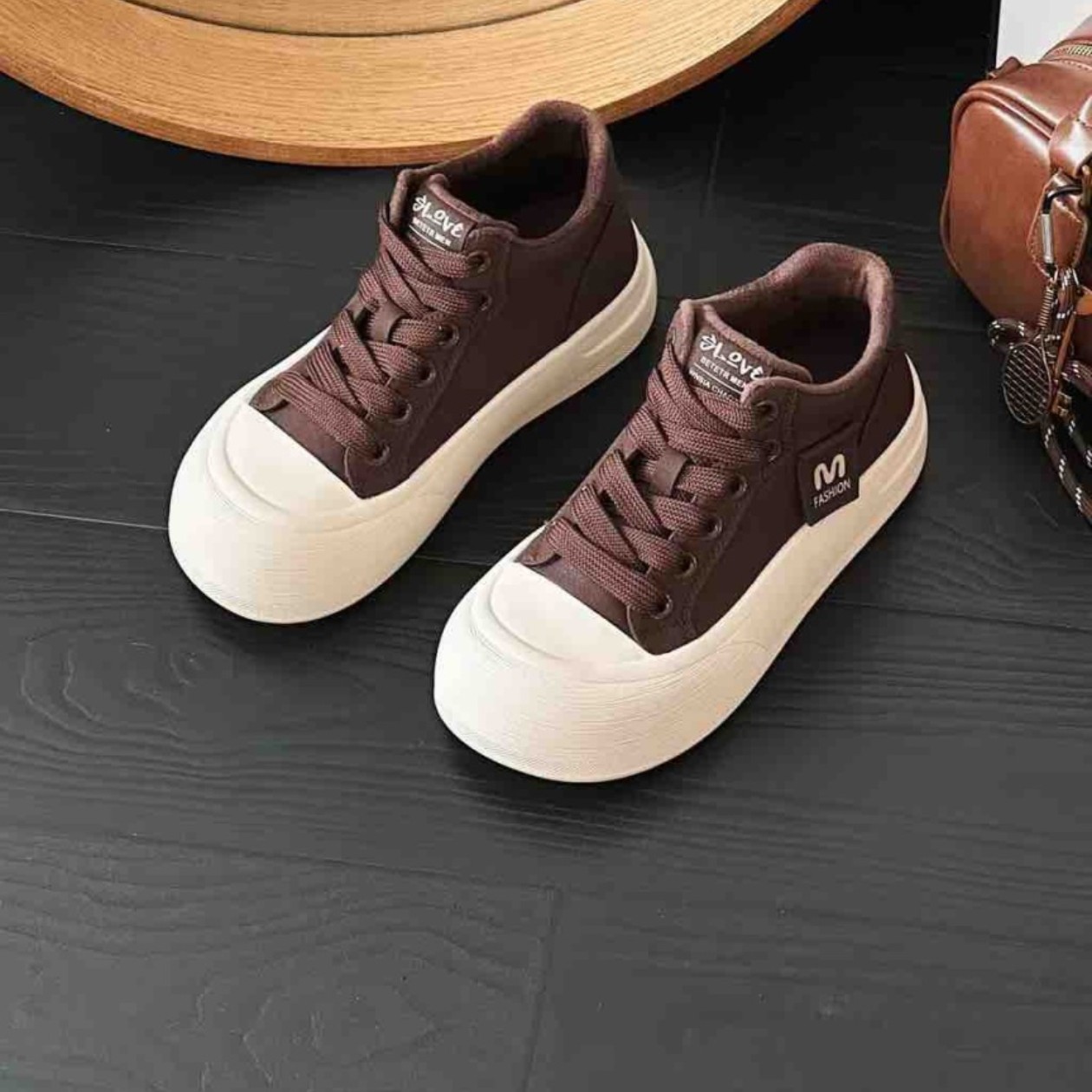 交叉绑带欧美风粘胶鞋女士高帮休闲运动鞋高帮鞋休闲时尚百搭二棉