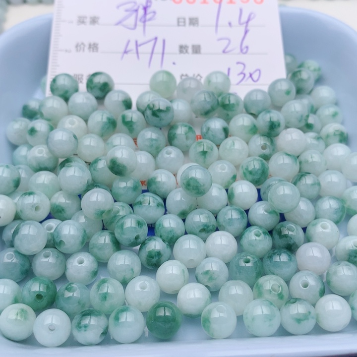 翡翠未镶嵌手链多样性