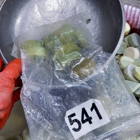 【闪购商品】蛇纹石玉珠宝半成品未镶嵌