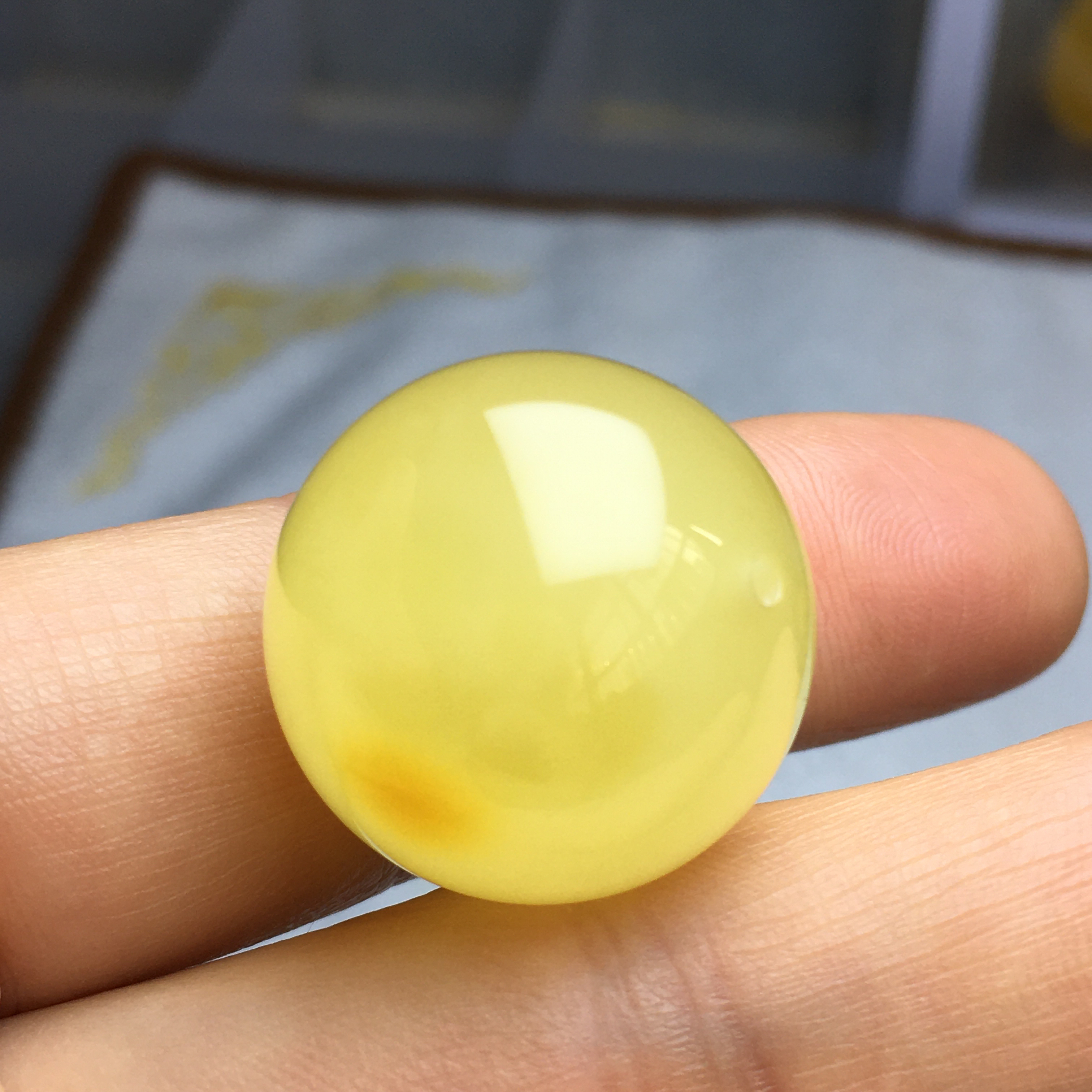 微瑕疵蜜蜡圆珠约23.6mm原石手作天然原矿保真无烤色无优化