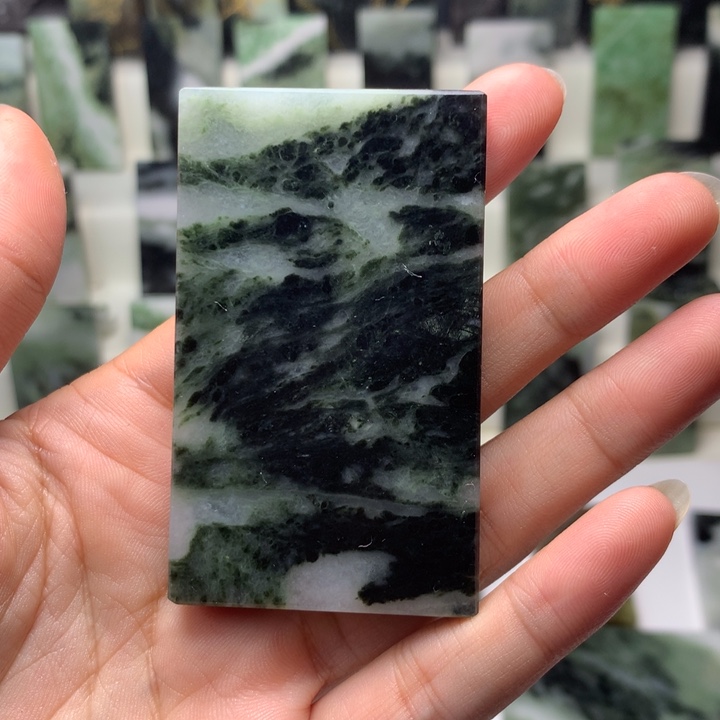 独山玉颈饰未镶嵌L****n