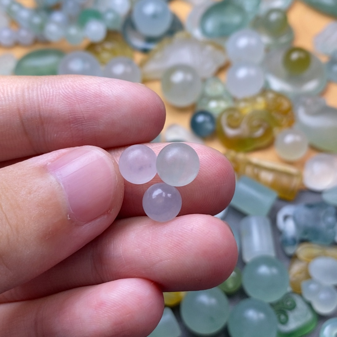 定制翡翠未镶嵌芮珠子