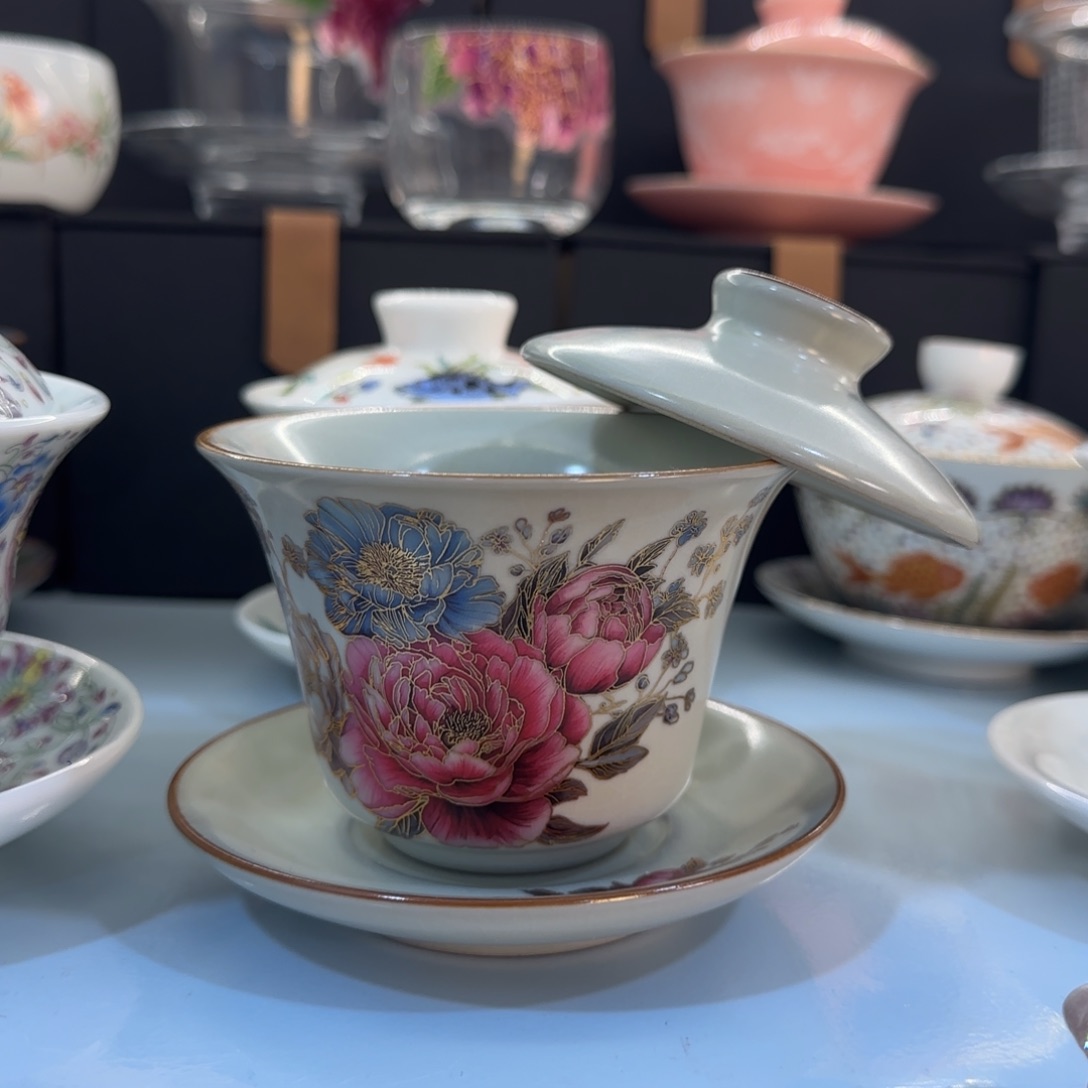 当代艺术展等活动的