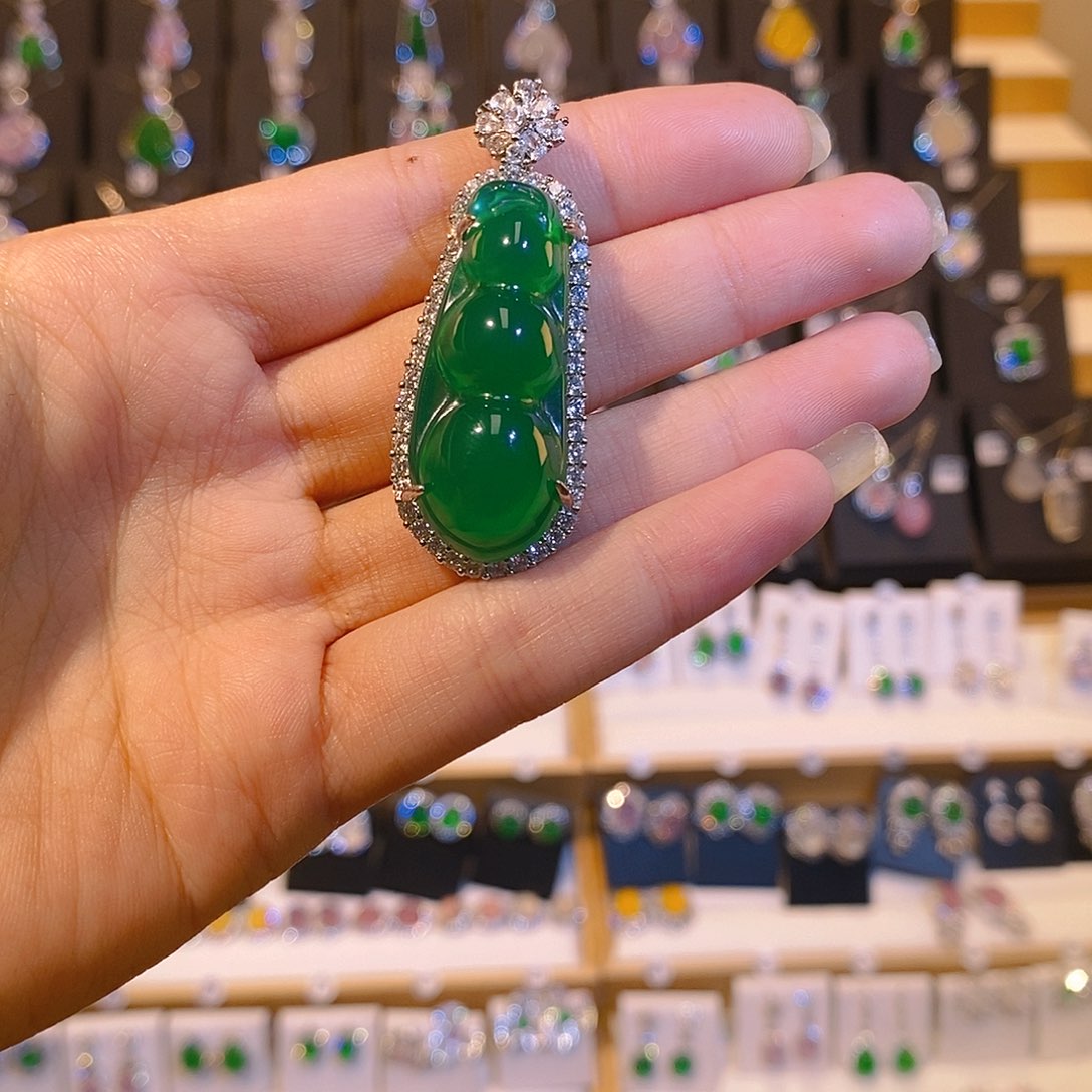 玛瑙/玉髓合金颈饰