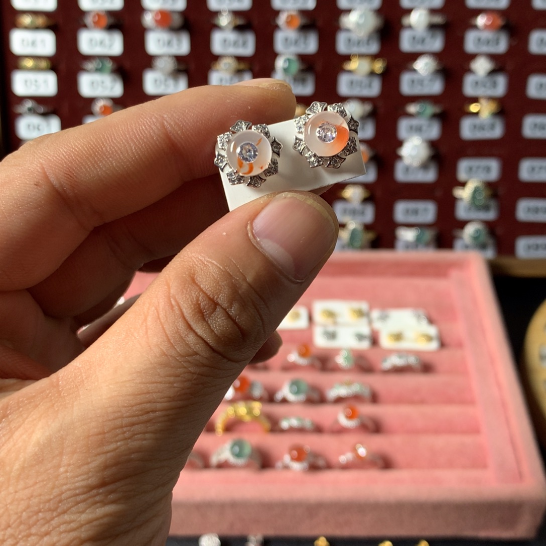 半****翡翠未镶嵌戒指194