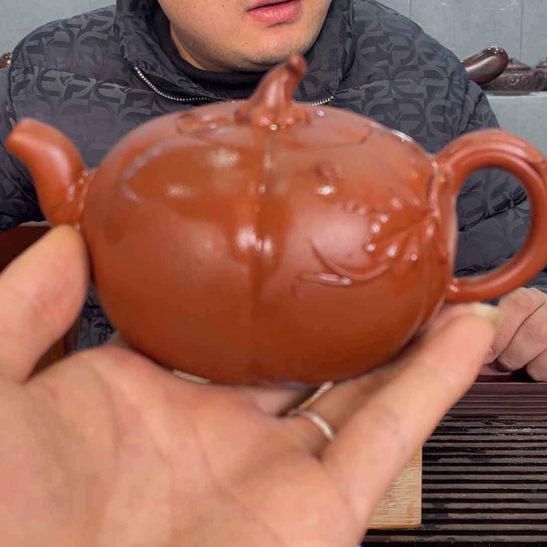 紫砂茶壶M***Y你好自认为自己对