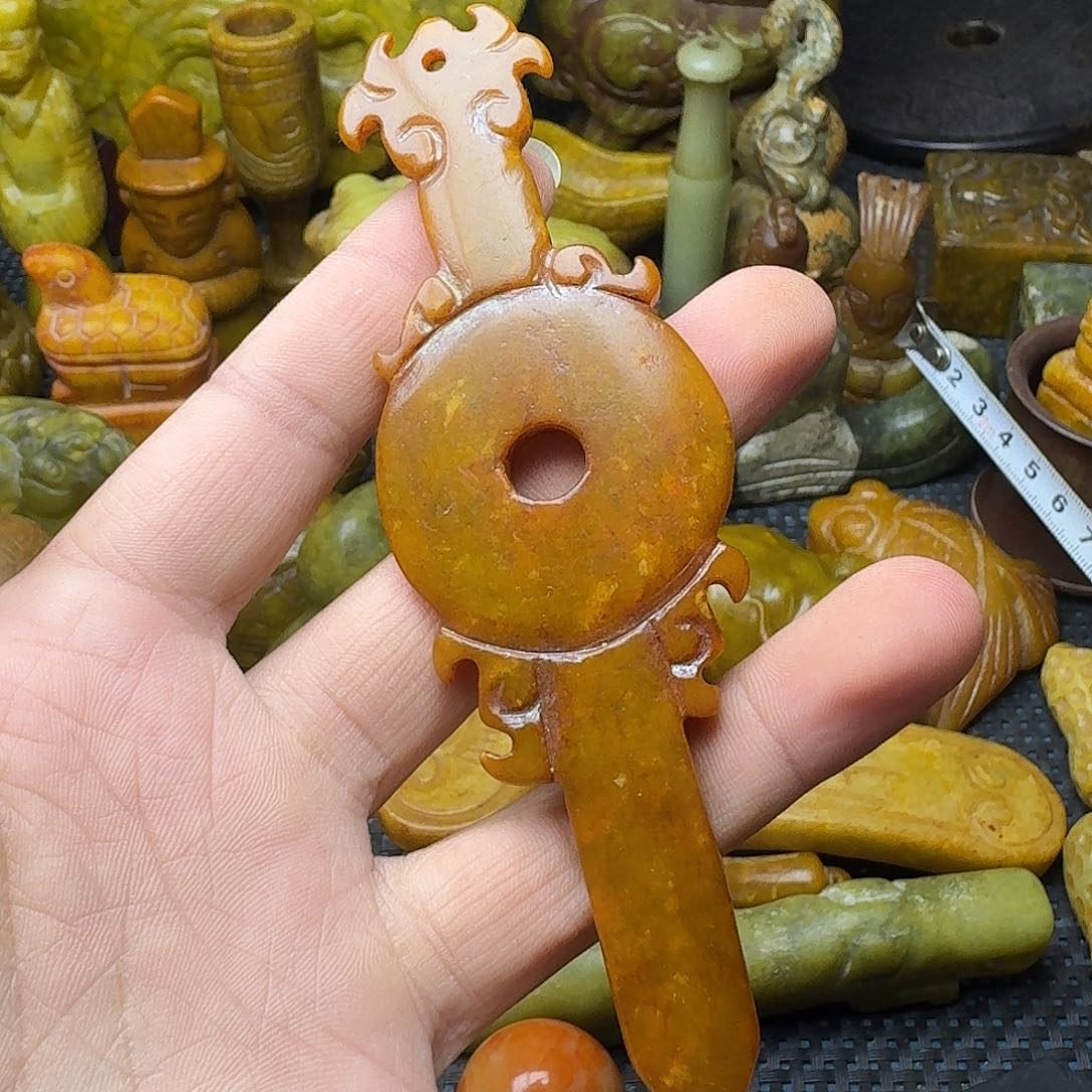 白玉菩提吊坠。。。