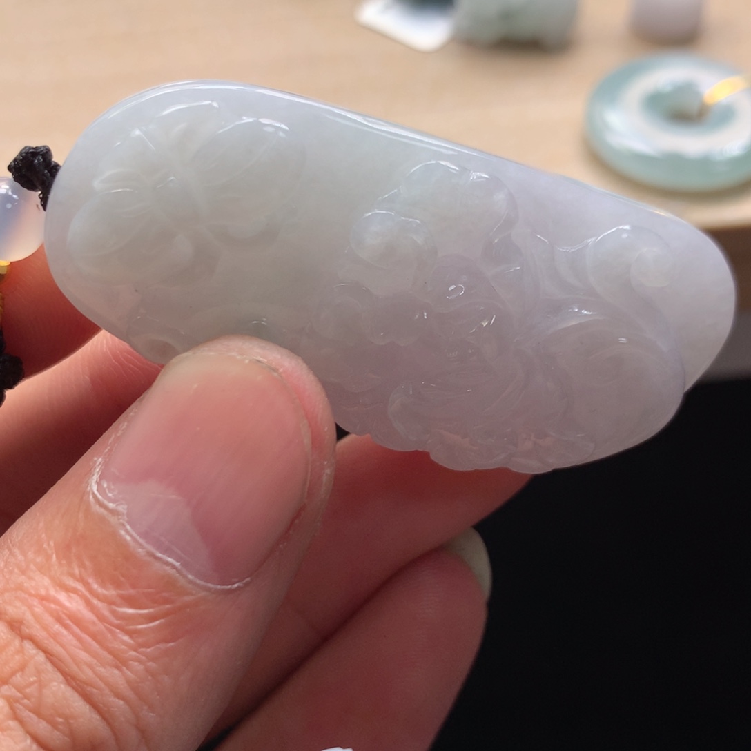 颈饰未镶嵌翡翠吊坠