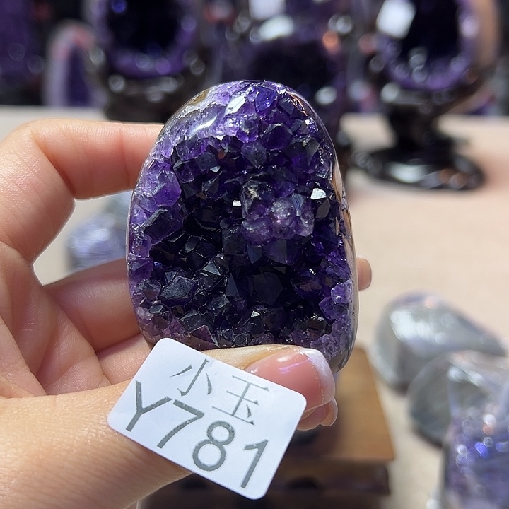 水晶未镶嵌大型摆件（非配饰）摆件