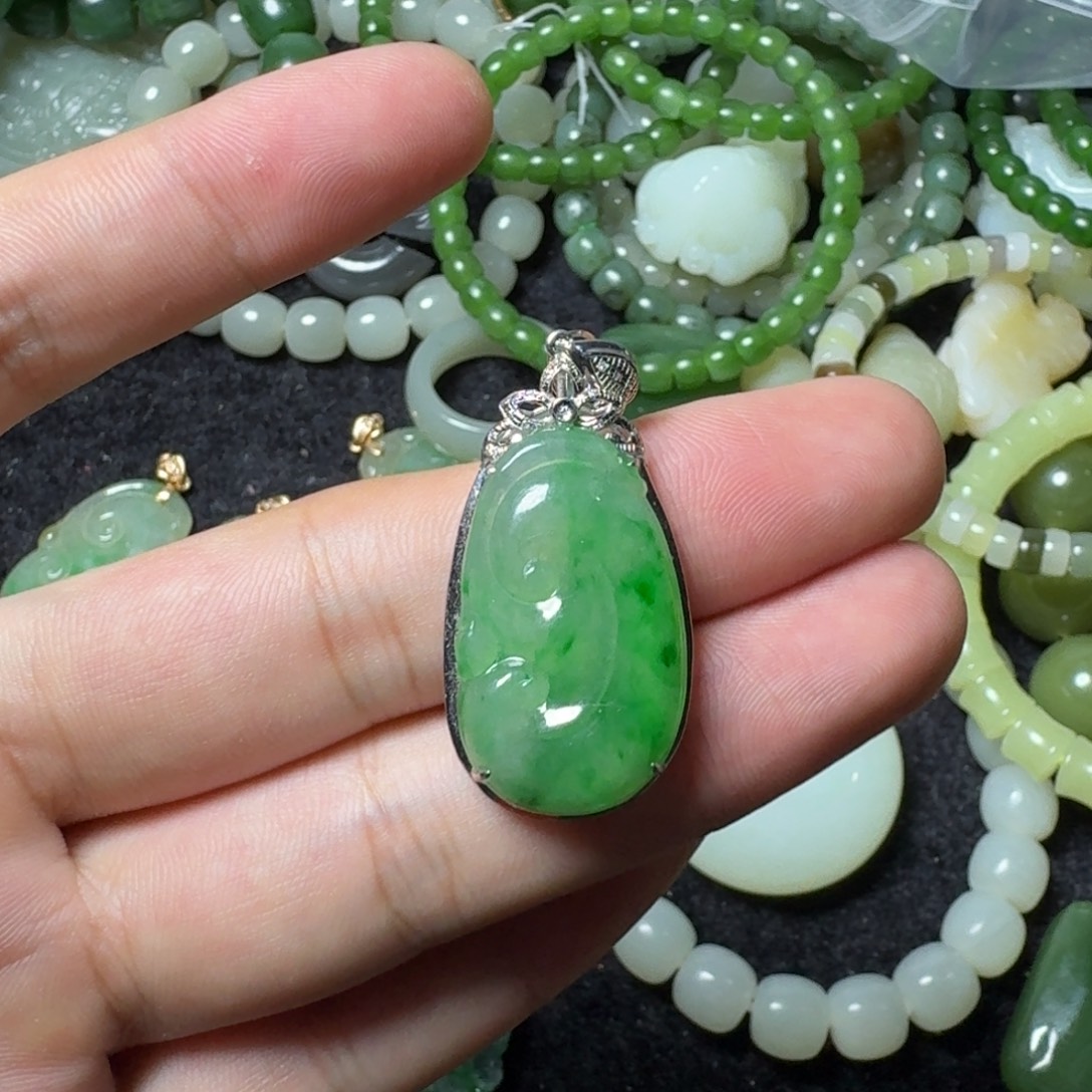 翡翠18K金镶嵌吊坠(不含链)