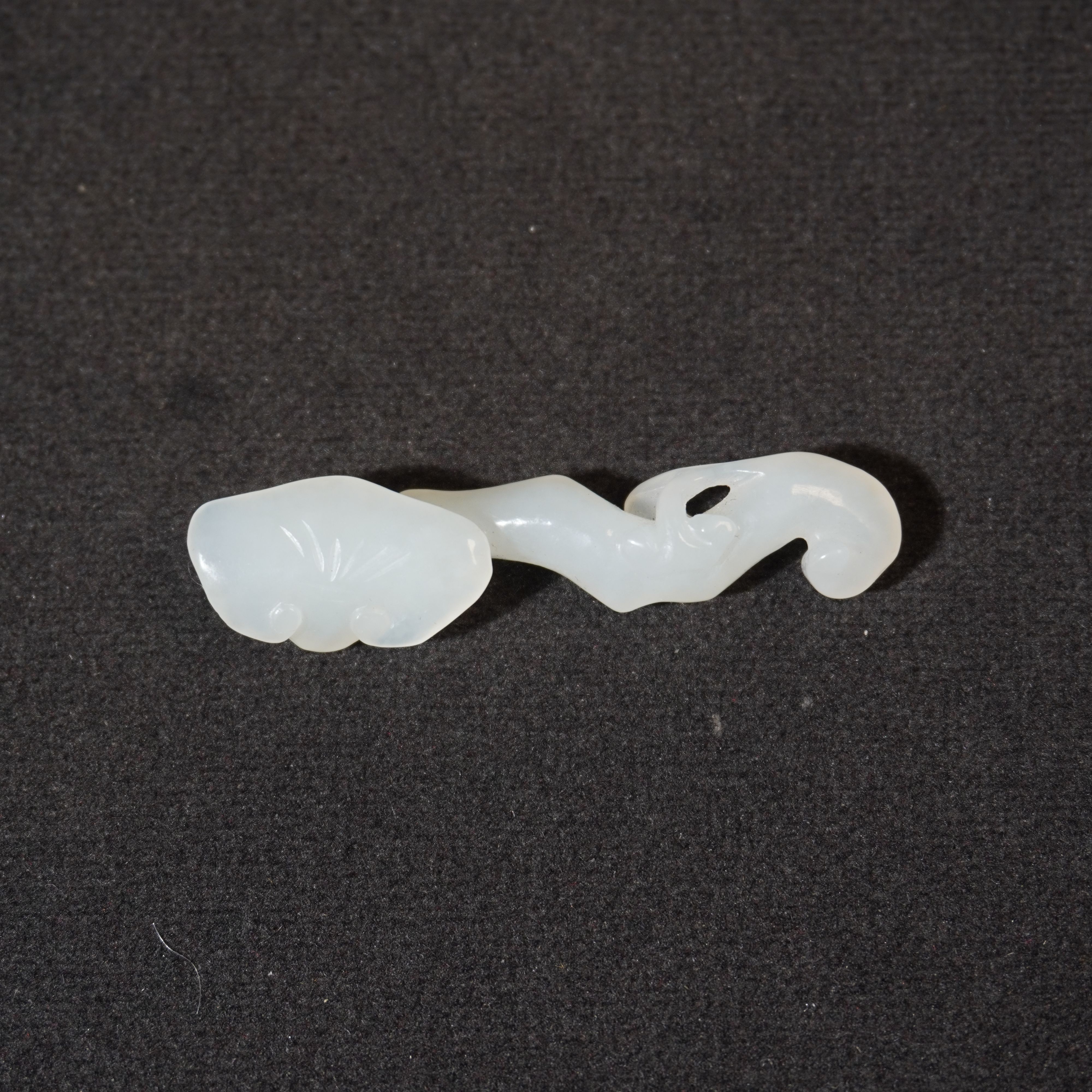 8NK92 清 和田玉灵芝吊坠