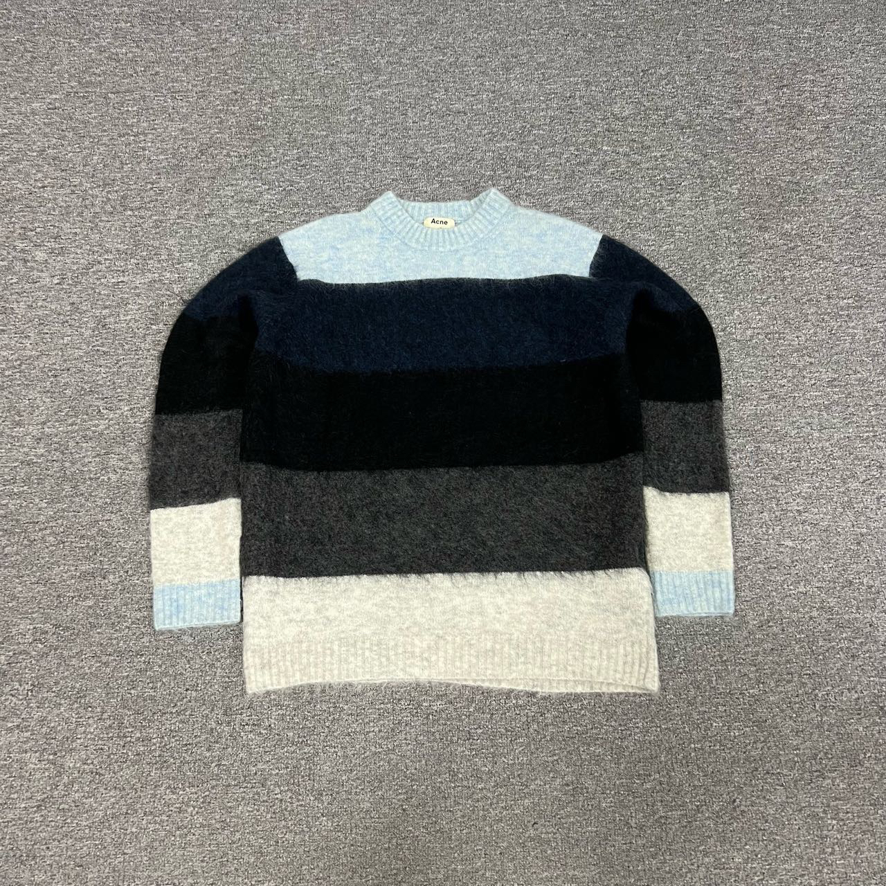 99新 AMIPARIS Acne studios 蓝色 马海毛 彩虹条纹 针织毛衣Xs码