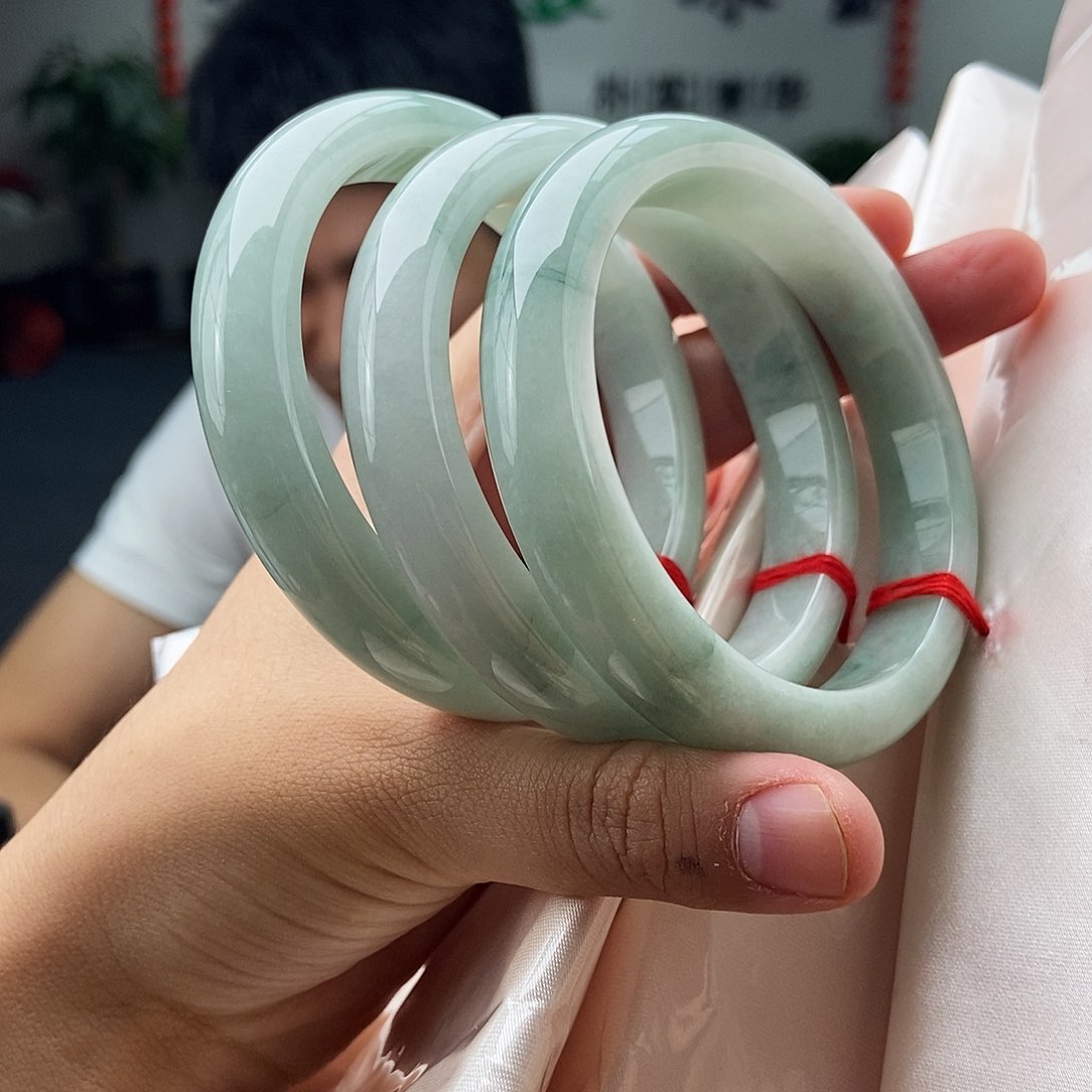 翡翠手镯未镶嵌56-62颜色多样性发拍一发一