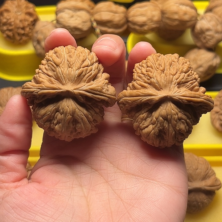 馬***文玩核桃吊坠45尺寸四座楼