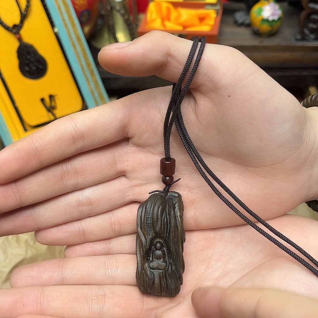 大叶紫檀（黑酸枝木类）