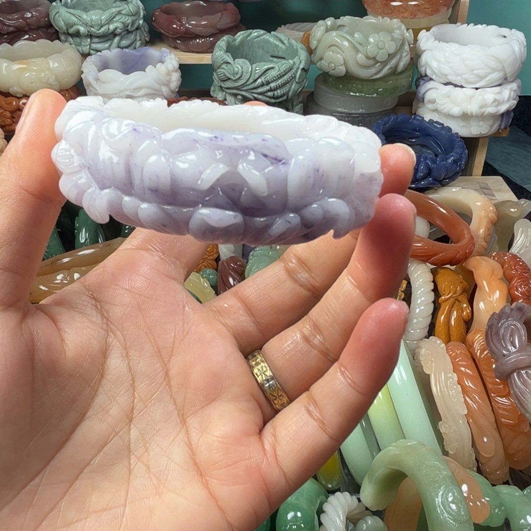 石英质玉未镶嵌纯手工雕花手镯