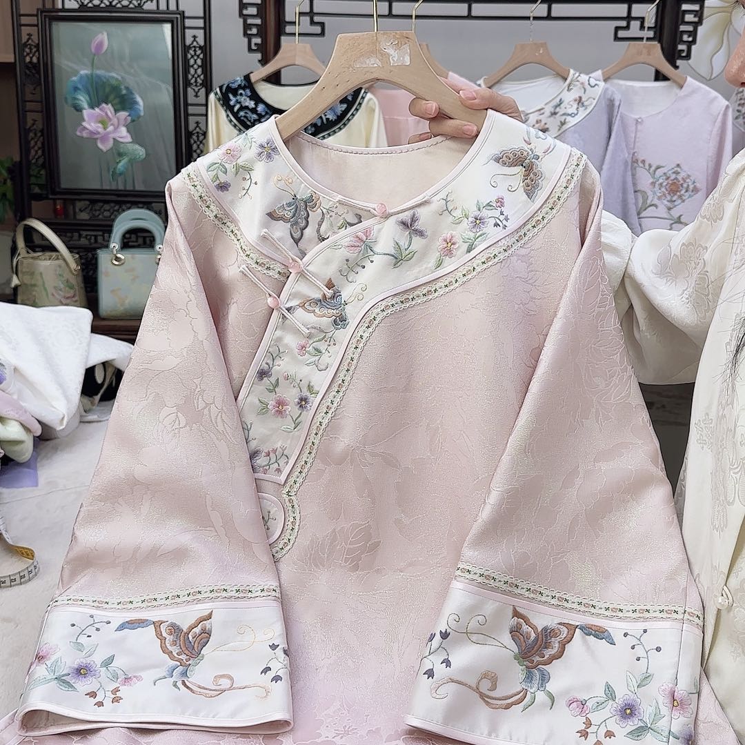 10点苏绣太太服苏绣太太服