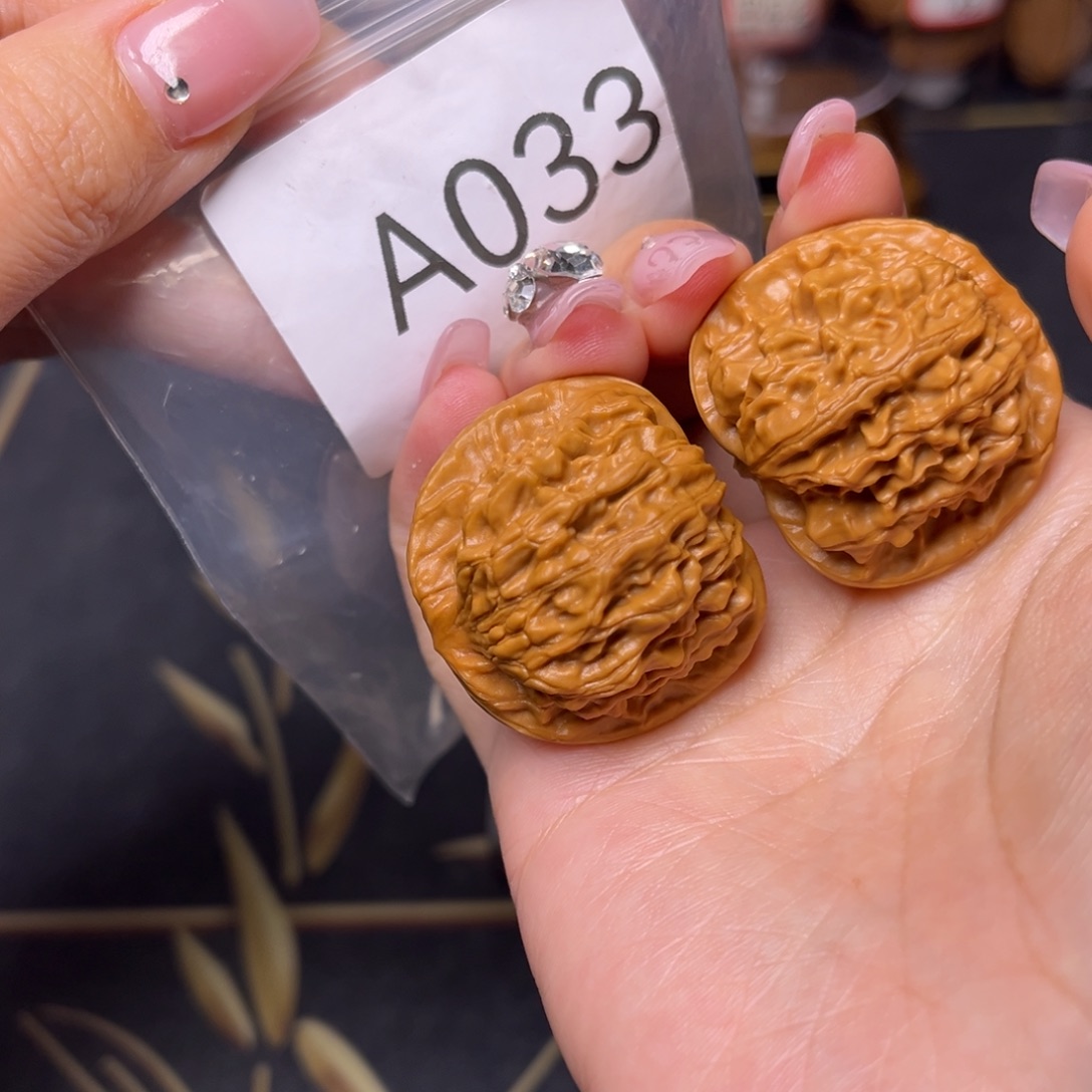 文玩核桃吊坠二爷帽36.5