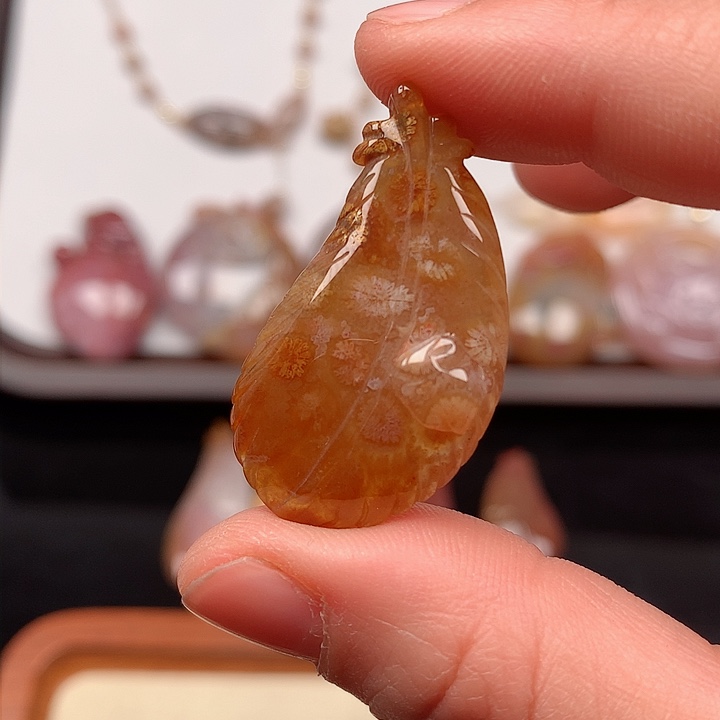 硅化玉手镯合金珊瑚玉