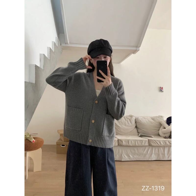 【琳姐】秋冬新款V领开衫毛衣纯色口袋百搭潮流针织衫1319