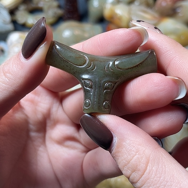 和田玉（糖玉）未镶嵌挂件