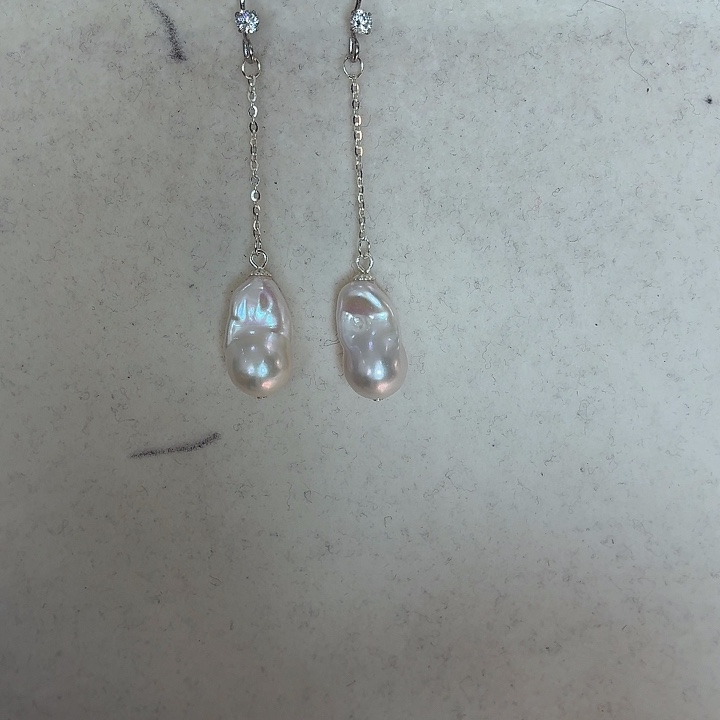 A***a银S925镶嵌淡水珍珠耳饰