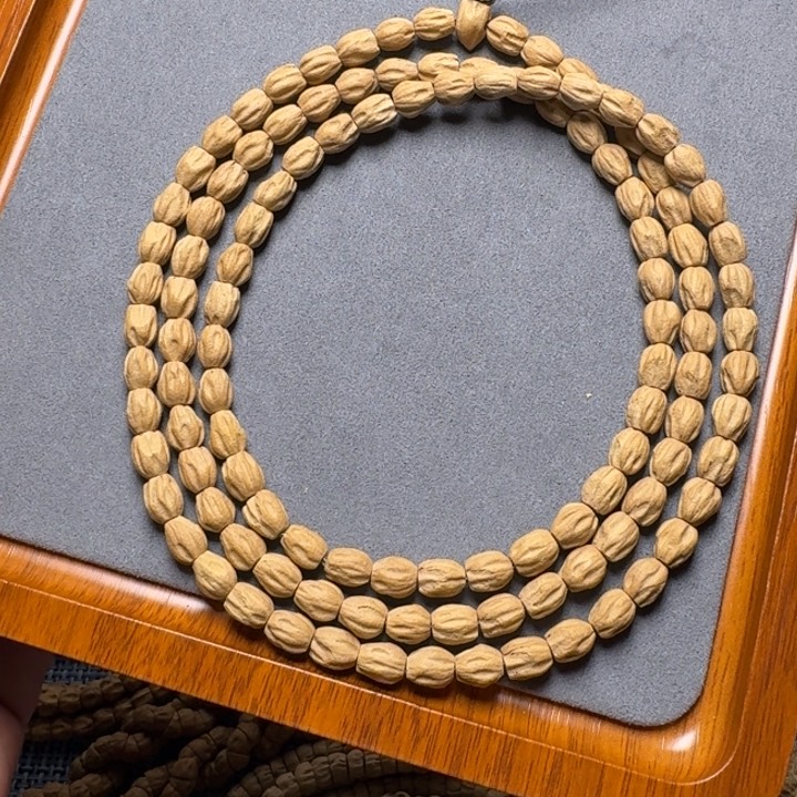 柏香籽/百香籽吊坠n****y