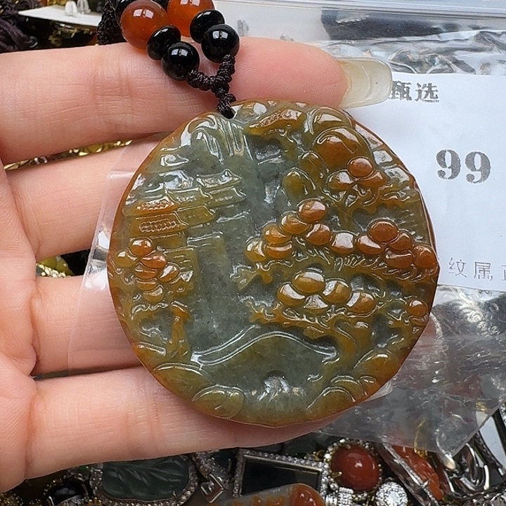 翡翠未镶嵌颈饰翡翠