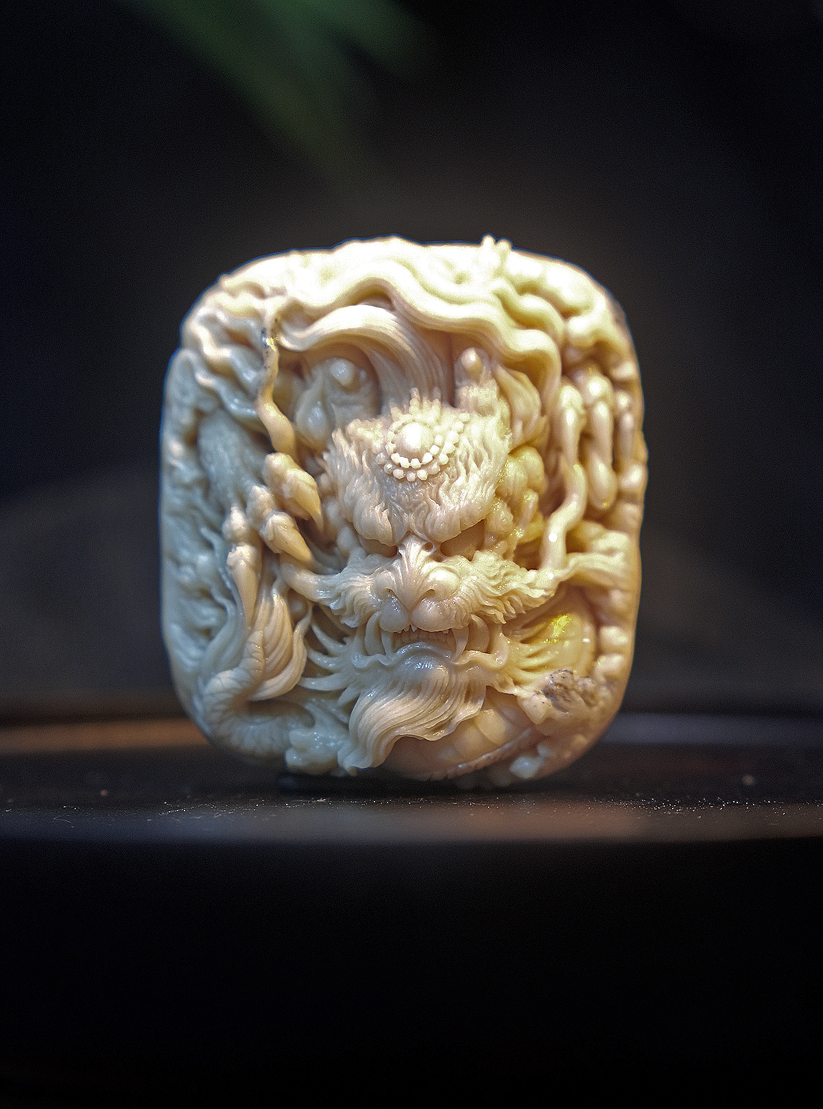 天然猛犸牙/手工雕刻作品/龙马精神/特色咖料/文玩收藏