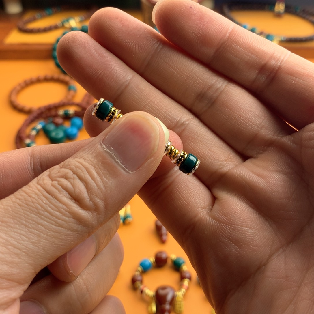 颈饰琉璃家**产尺寸直径8