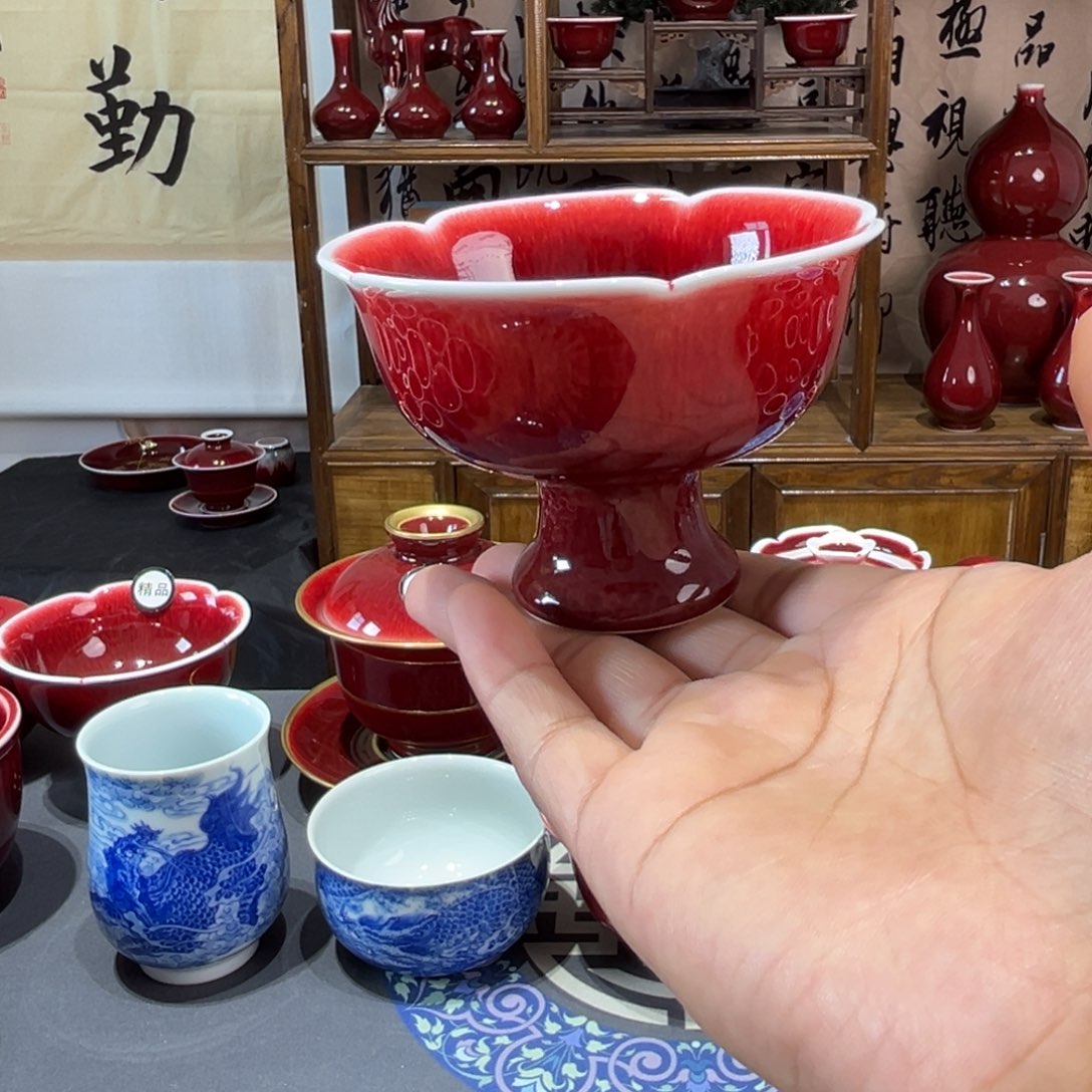 景德镇陶瓷浅行花口高足杯