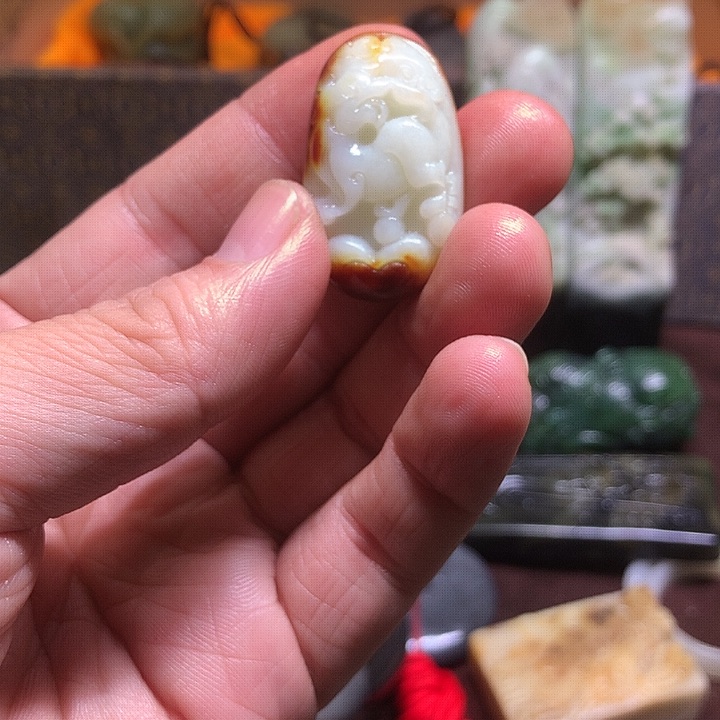 颈饰未镶嵌和田玉